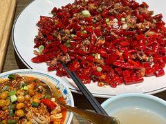 -肖四女乐山跷脚牛肉(滨江天街店)