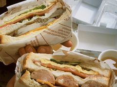 大满足鸡排三明治-Cafe on warm(丹霞店)