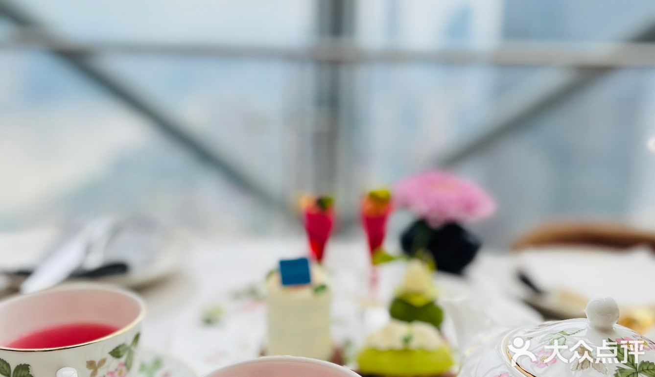 重庆人对甜品的最高评价：好吃，不甜。