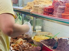 -Bánh Mì Huynh Hoa