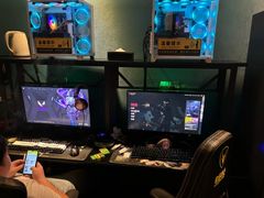 -粤塔x电竞酒店(深圳龙华大浪后浪新天地店)