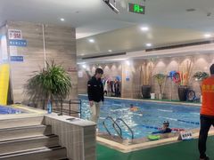 -小蓝鲸游泳培训基地(石景山店)