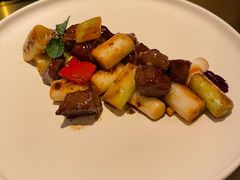 京葱爆炒雪花牛肉粒-粤界(望京金辉店)