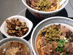 -粉吖吖·邵阳米粉(体育西路店)