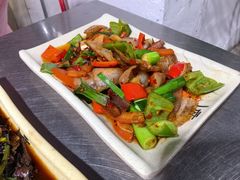 -夜夜香特色板筋盖饭