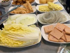 -光头药膳鸡(莱茵小镇店)