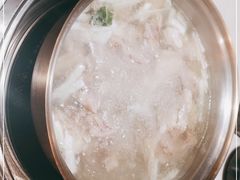 -喃喃椰·糟粕醋·椰子鸡火锅(七堡花园店)