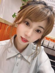 -苑苑发型设计