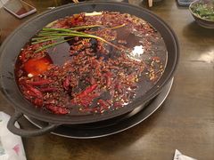 -黄潇洒老火锅(九眼桥宏济巷店)