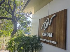 -Chom Cafe and Restaurant