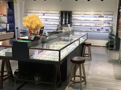 -宏宇眼镜蔡司依视路折扣店(兆佳眼镜城店)