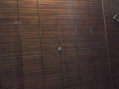 房间大门&nbsp;非常隐蔽-山东大厦