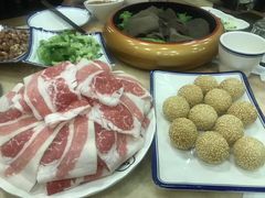 -盛元盛居传统炭火锅(绿园店)