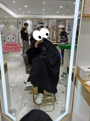 -镁连社·美联社
