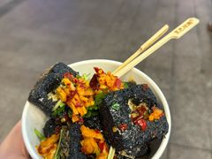 -黑色经典臭豆腐·湖南特产(步行街店)