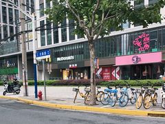 -麦当劳(普陀香溢花城店)