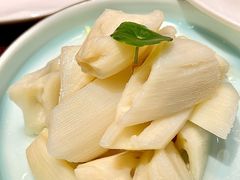 -湖畔鲁菜·二十年老字号餐厅(大明湖店)