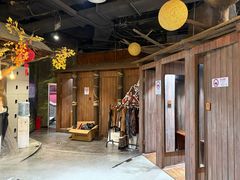 -暴风岛沉浸式体验馆(百联世纪店)
