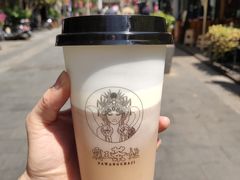 -霸王茶姬(南强街店)