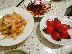 酸辣凤爪-椰子营·椰子鸡火锅(万象里店)