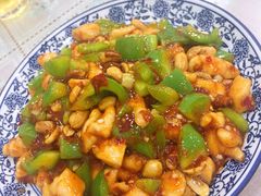 辣子鸡丁-北大地皖峰饭馆