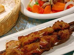 巴扎红柳烤肉-巴扎美食·新疆菜·西域歌舞表演餐厅(新疆大厦店)