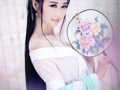 -九月鹰飞汉服摄影工作室