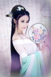 点击看大图 -九月鹰飞汉服摄影工作室