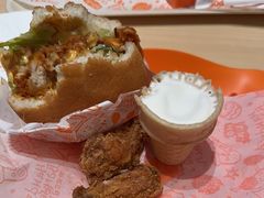 -Popeyes炸鸡·汉堡·奶昔(五角场万达店)