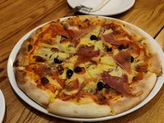 -城市大道红炉披萨烘焙坊