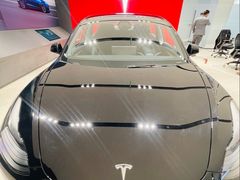 -TESLA 特斯拉(上海太古汇体验店)