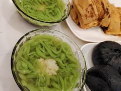 -李与白包子铺(桐梓林店)