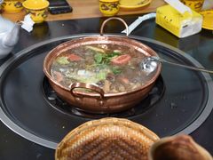 -银同牦牛肉火锅