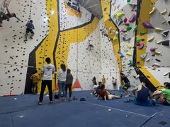 -问山MountQuest攀岩馆