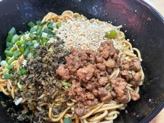 -同济大学本部学苑饮食广场