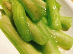 丝瓜-渝信川菜 · 川味家常菜(财富购物中心店)