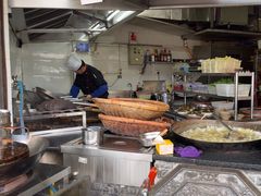 -大众跷脚牛肉馆·非遗传承单位(峨眉山店)