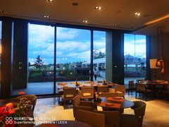 -松咖啡自助餐厅·松北香格里拉