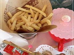-喵屿·大理花园猫咖