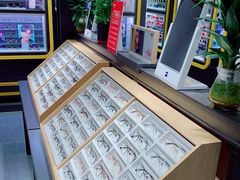 -镜客眼镜(浦江欢乐颂店)
