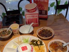 -怪噜范·老贵阳街头名小吃(汇金星力城店)