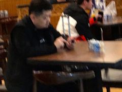 -陇兴楼兰州拉面(西安咸阳国际机场店)
