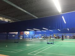 -中地华冠羽毛球俱乐部