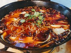 -鸿顺老铁锅美蛙鱼府(解放碑店)