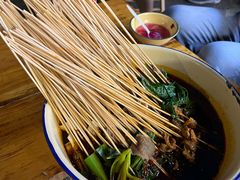 -拈签一笑黄牛肉辣卤串串
