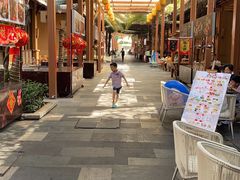 -三亚湾红树林度假酒店美食街