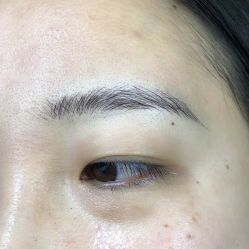 -一个差评成就的纹眉店