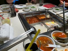 -海底捞火锅鲜切牛肉主题店(长寿路店)