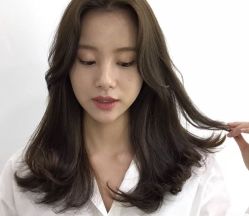 -Tloml salon