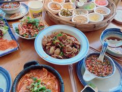 -包整·丝娃娃(一览甲秀楼风景店)